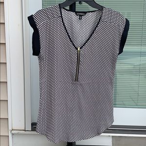 Express Zipper Top